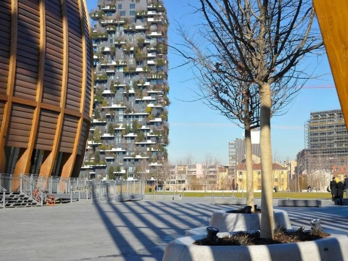 Castillia, Bosco Verticale Apartment Milan
