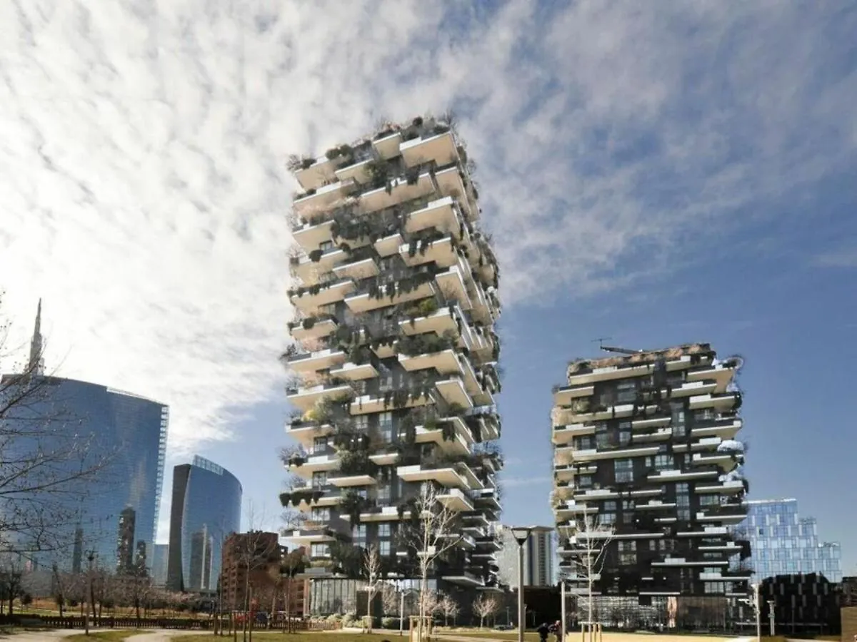 Castillia, Bosco Verticale Apartment Μιλάνο